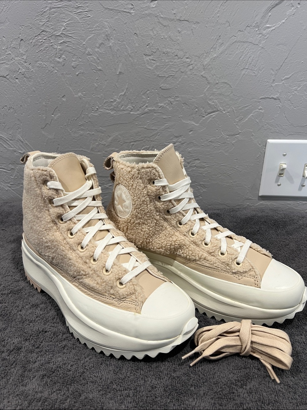 🔥🔥 CONVERSE Run Star Hike Farro Sherpa HI-Top Sneakers Shoes Wm's Sz 11 - EUC